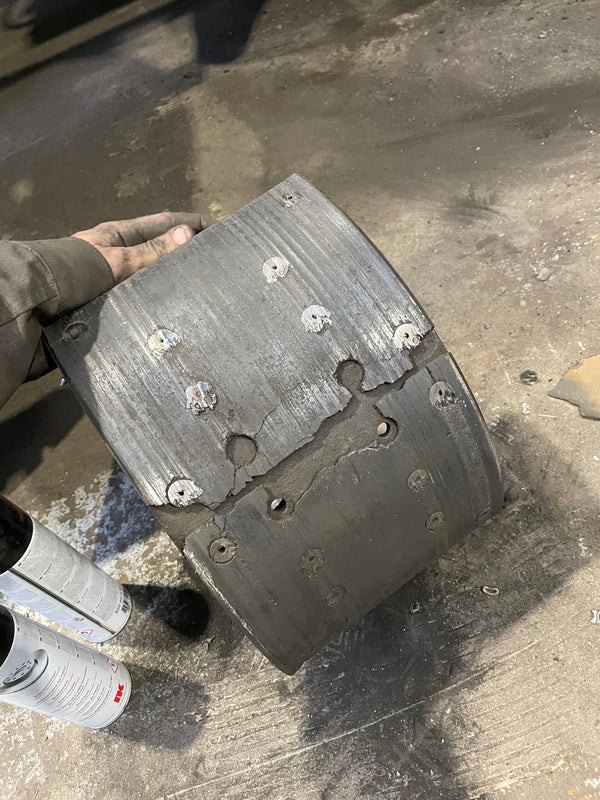 Dépannage poids lourd, remplacement garniture et tambour, Dunkerque (59)