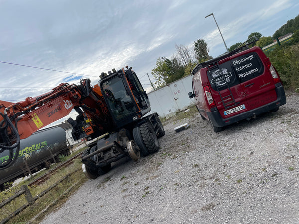 Dépannage pelle rail-route, diagnostic panne Engcon, Dunkerque (59)